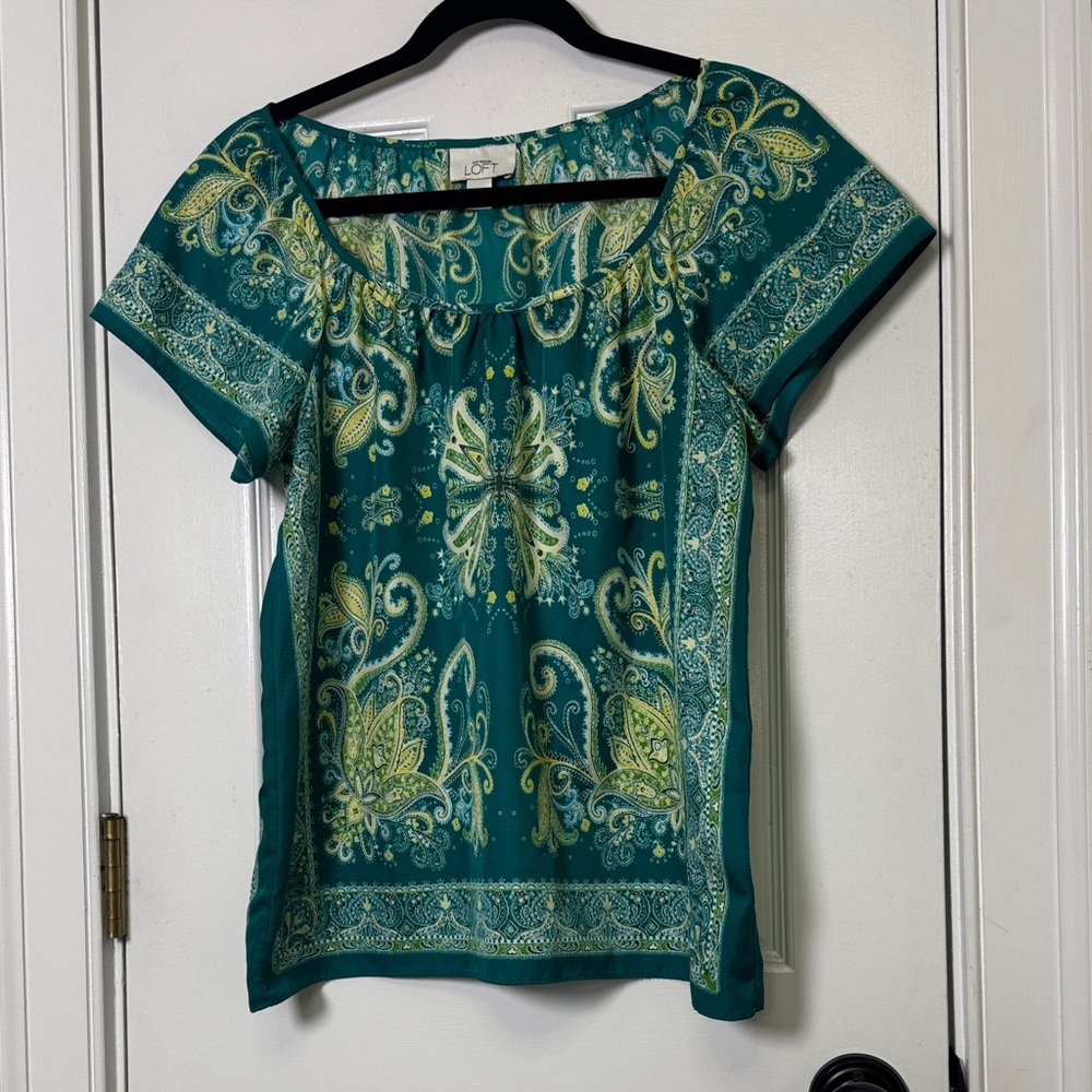 LOFT Teal Paisley Print Lightweight Blouse Short Sleeve Scoop Neck Top Small